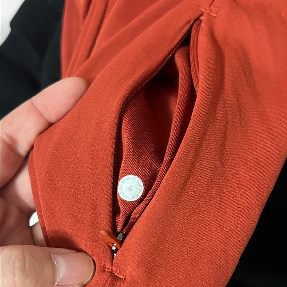 Lululemon Nulu Crop Define Jacket Cayenne - Picture 3 of 3